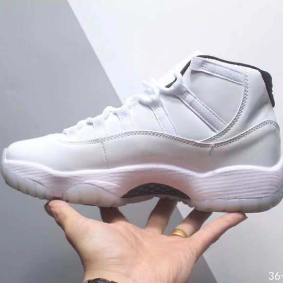 Nike Air Jordan 11 Retro